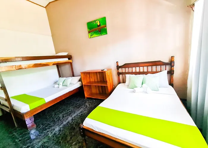 Cabinas Alegre Hotel
